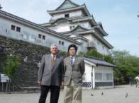 写真：前国際リハ学会会長との交流（和歌山城）