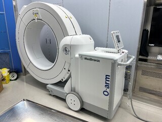 O-armイメージングシステム